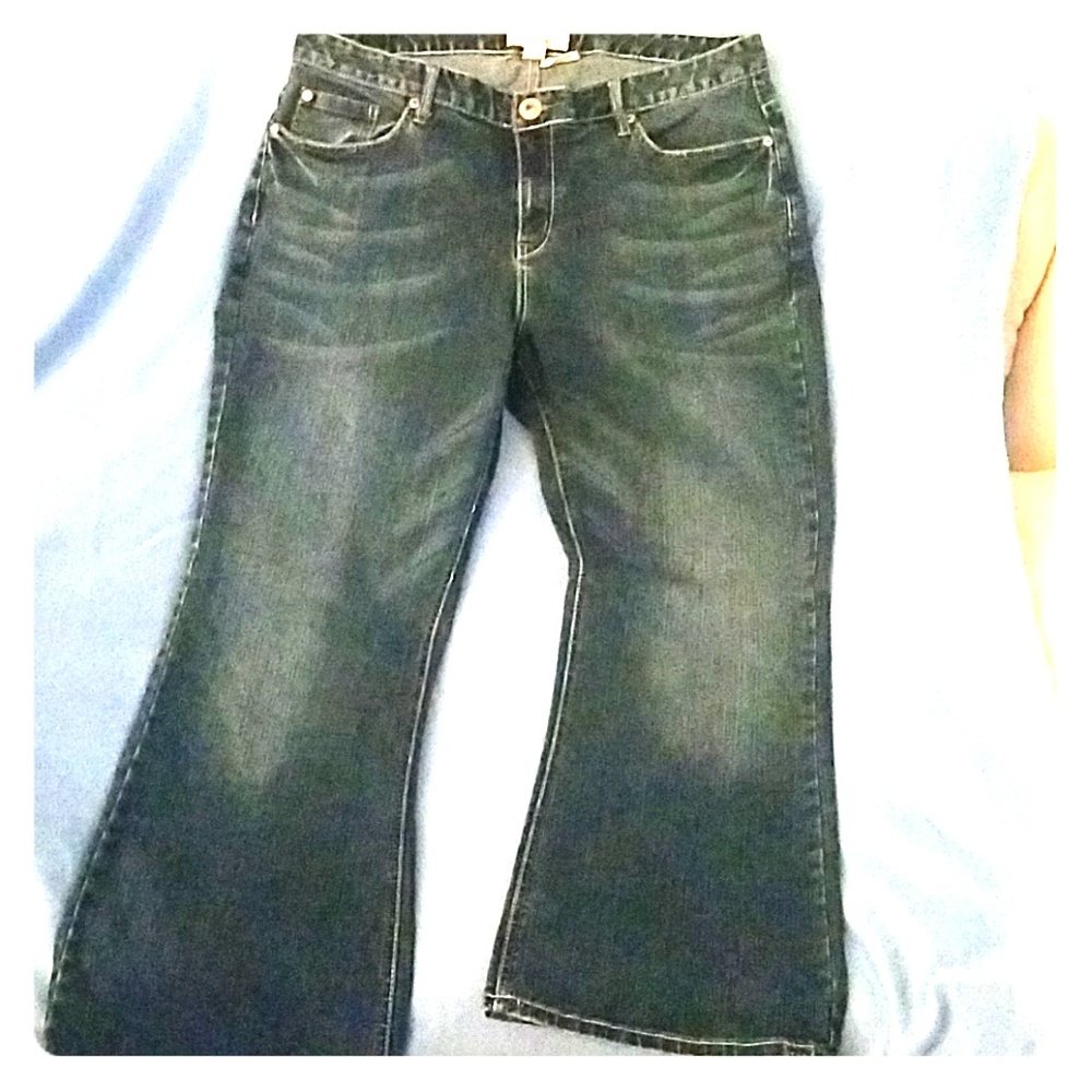 Boot cut jeans